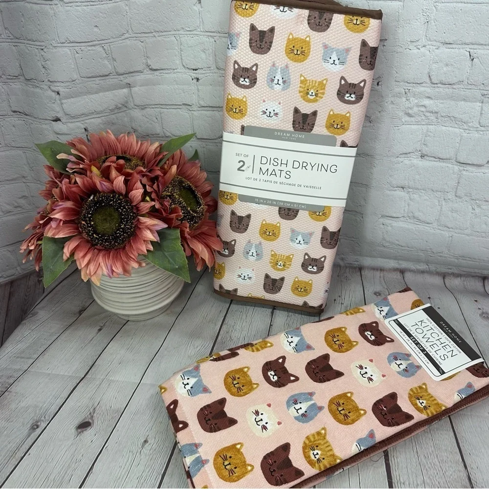 NWT dream home matching Cat Print Dish Drying Mats and kitchen towels